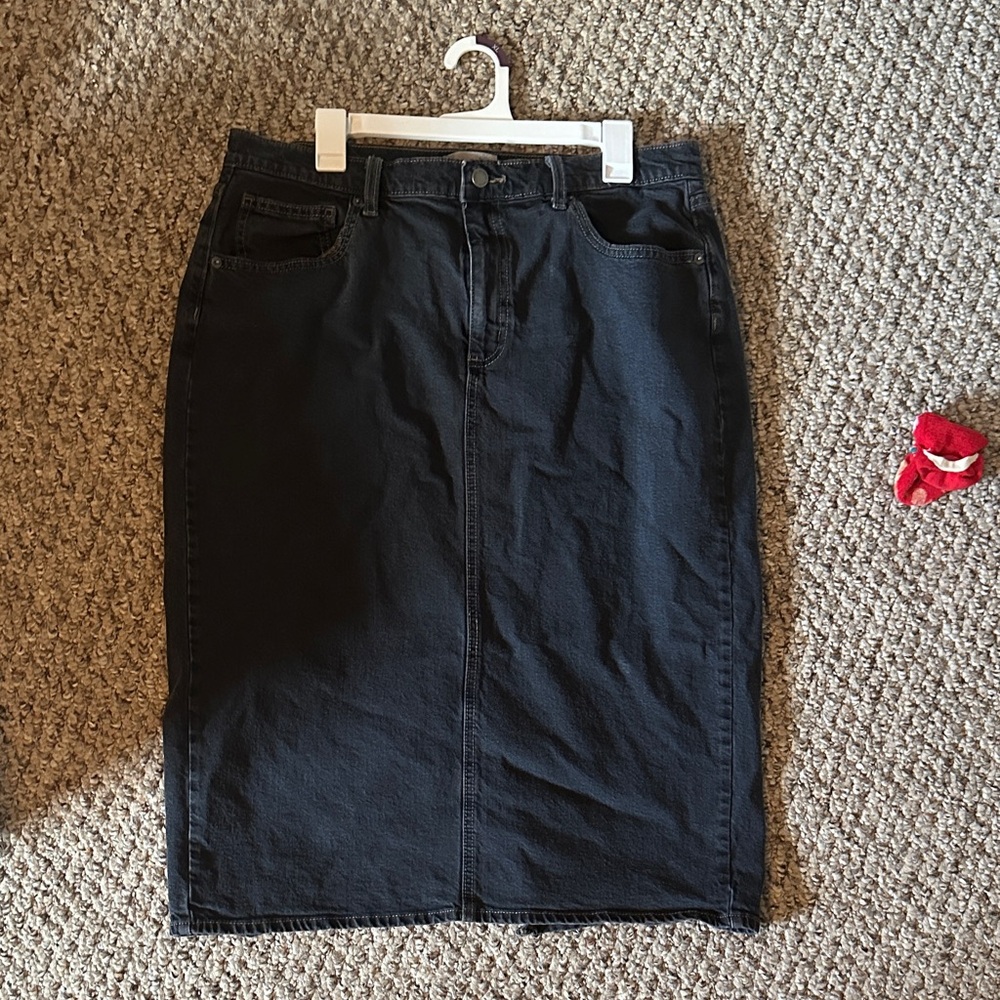 Universal Thread Dark Denim Pencil Skirt